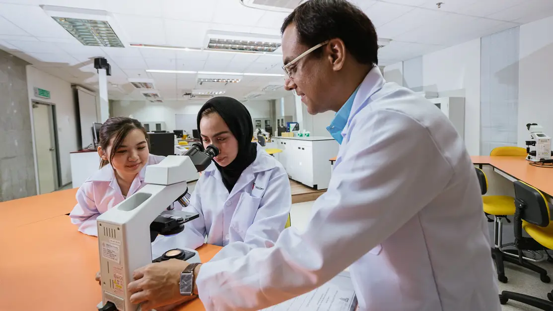 تخصص الطب البشري في ماليزيا